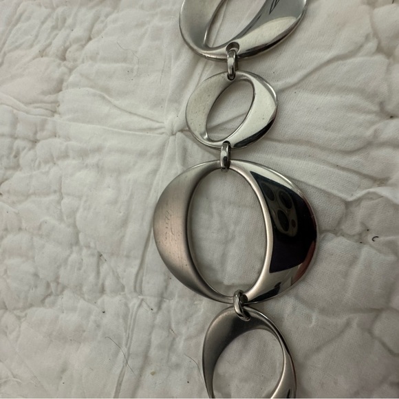 Silver Minimalist Circles Chunky Necklace. Lobster clasp 30” - Picture 5 of 7